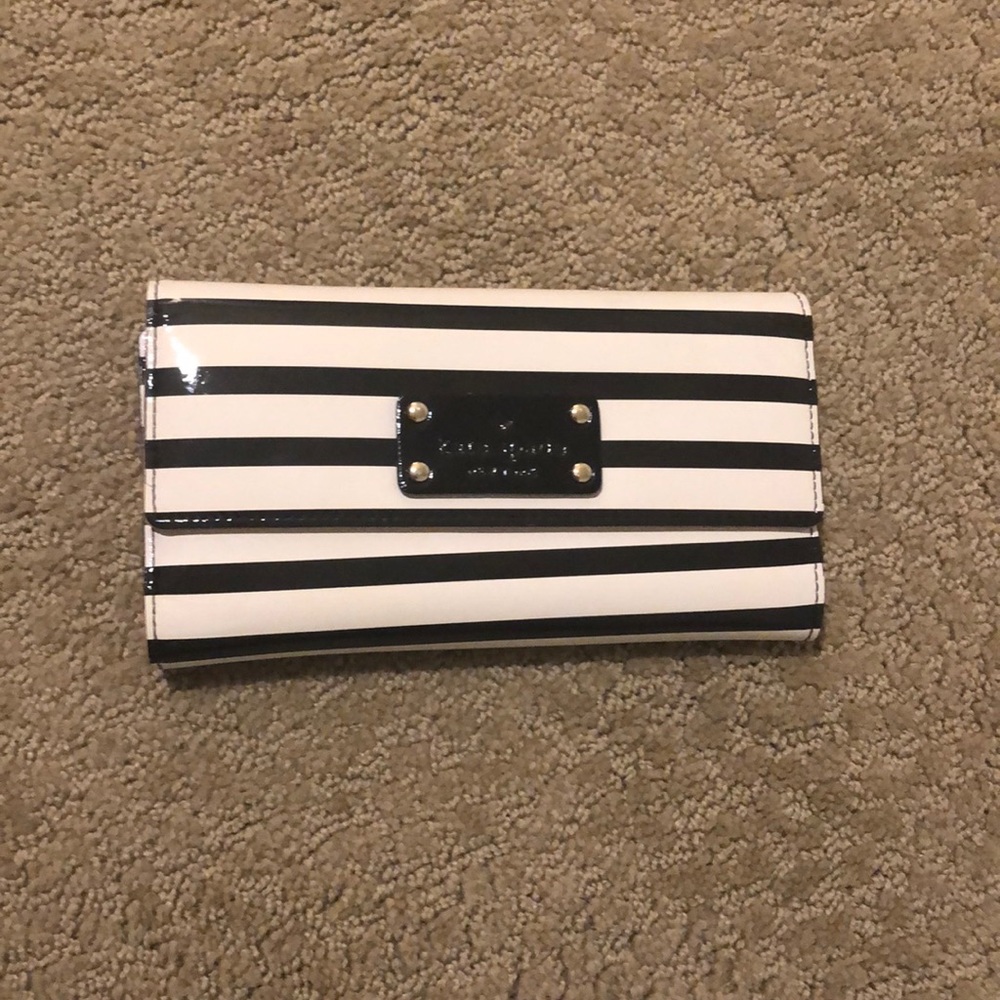 Kate Spade Trifold wallet